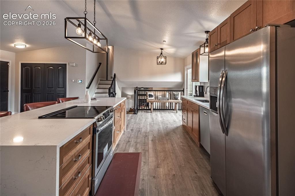 Image 18 of 38: Kitchen