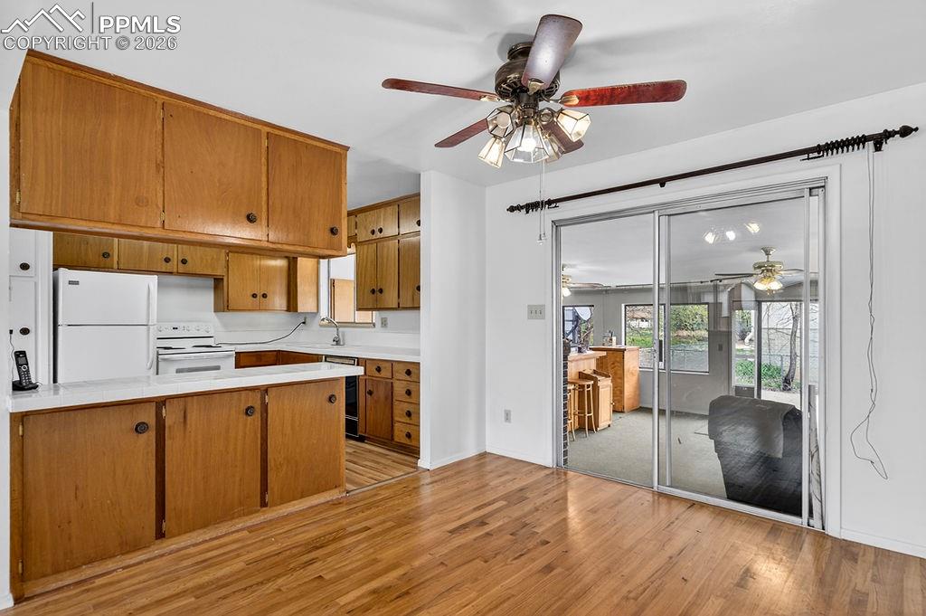 Image 5 of 29: Kitchen