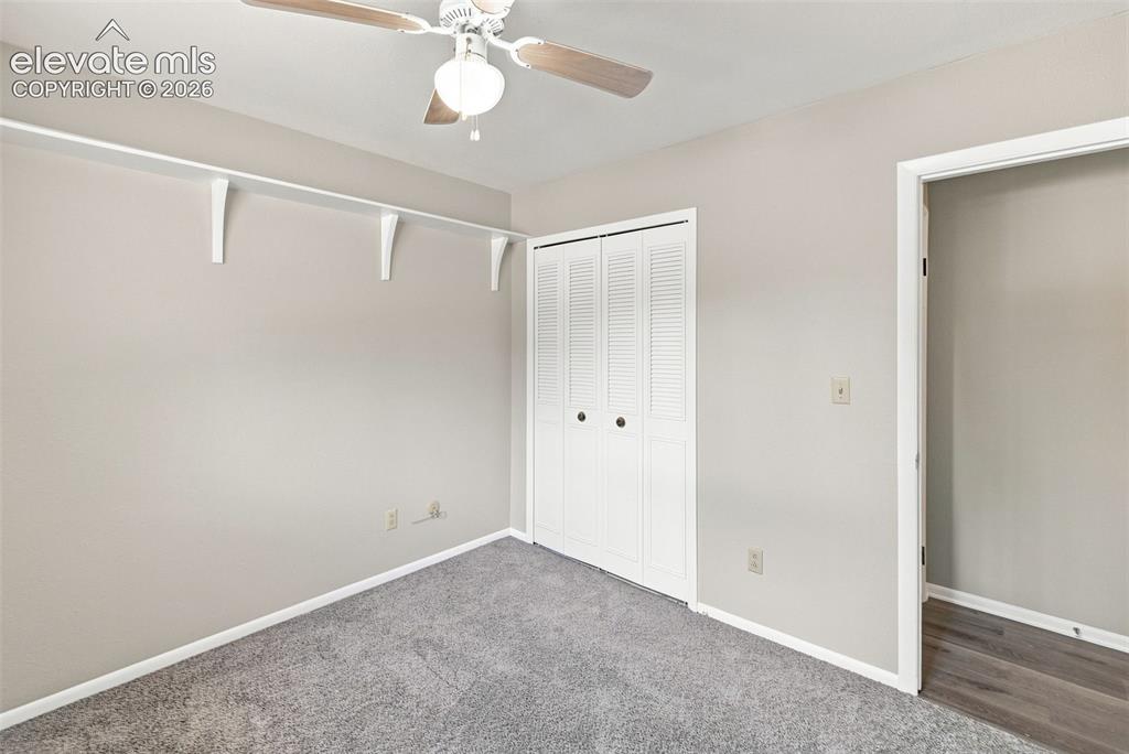 Image 19 of 34: Bedroom