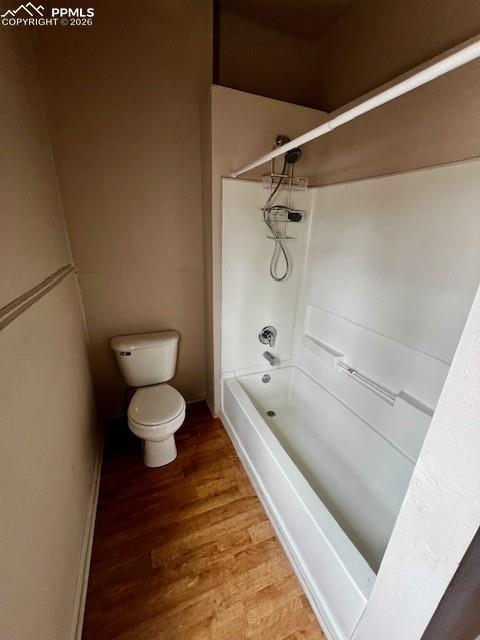 Image 13 of 13: Bathroom of 209.5