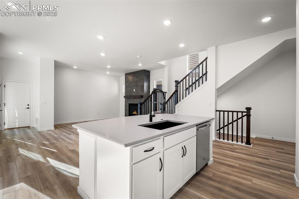 Image 6 of 36: Kitchen