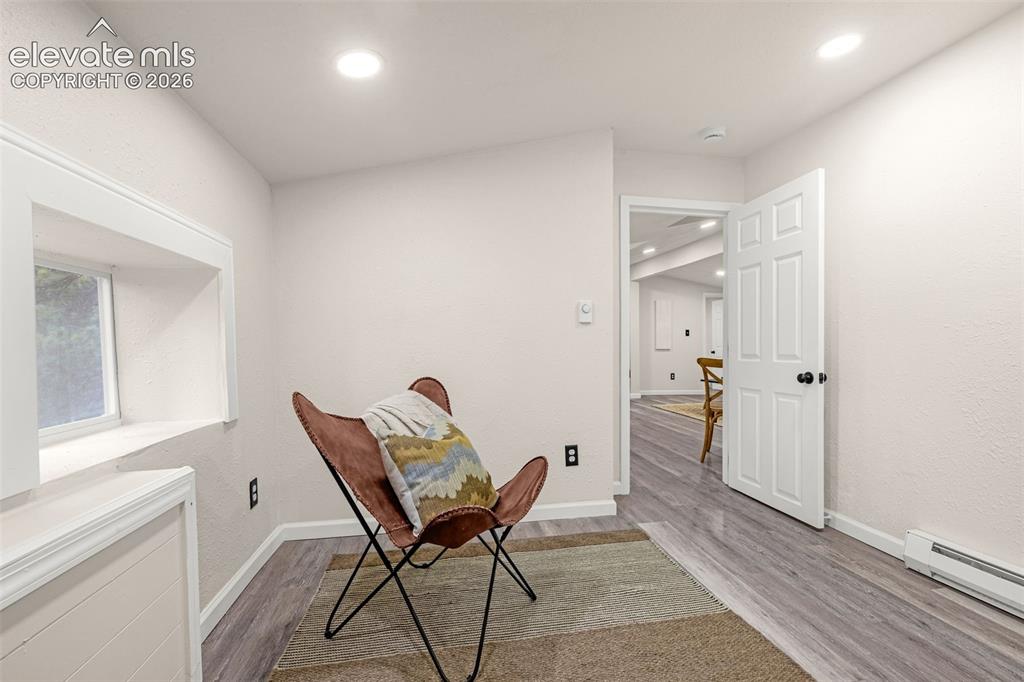 Image 10 of 26: Sitting Room