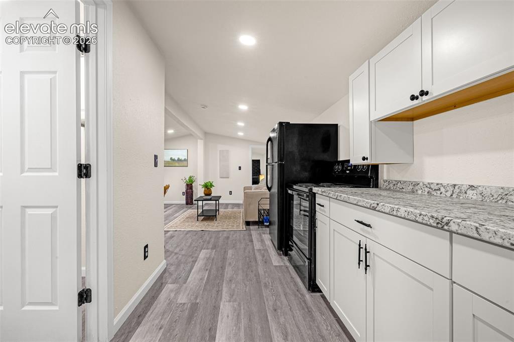 Image 12 of 26: Kitchen