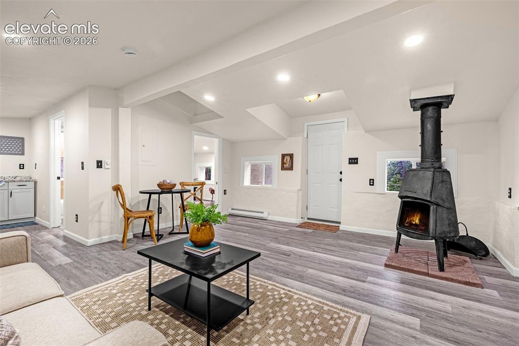 Image 6 of 26: Living Room
