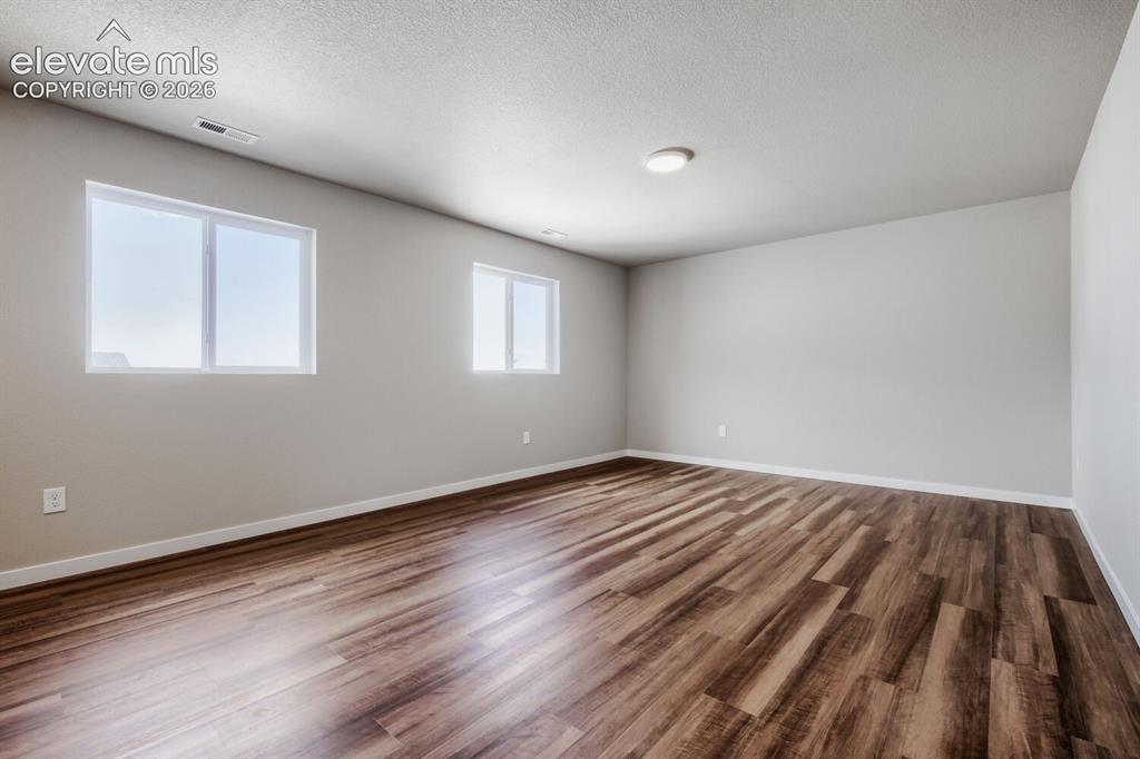 Image 10 of 31: Loft