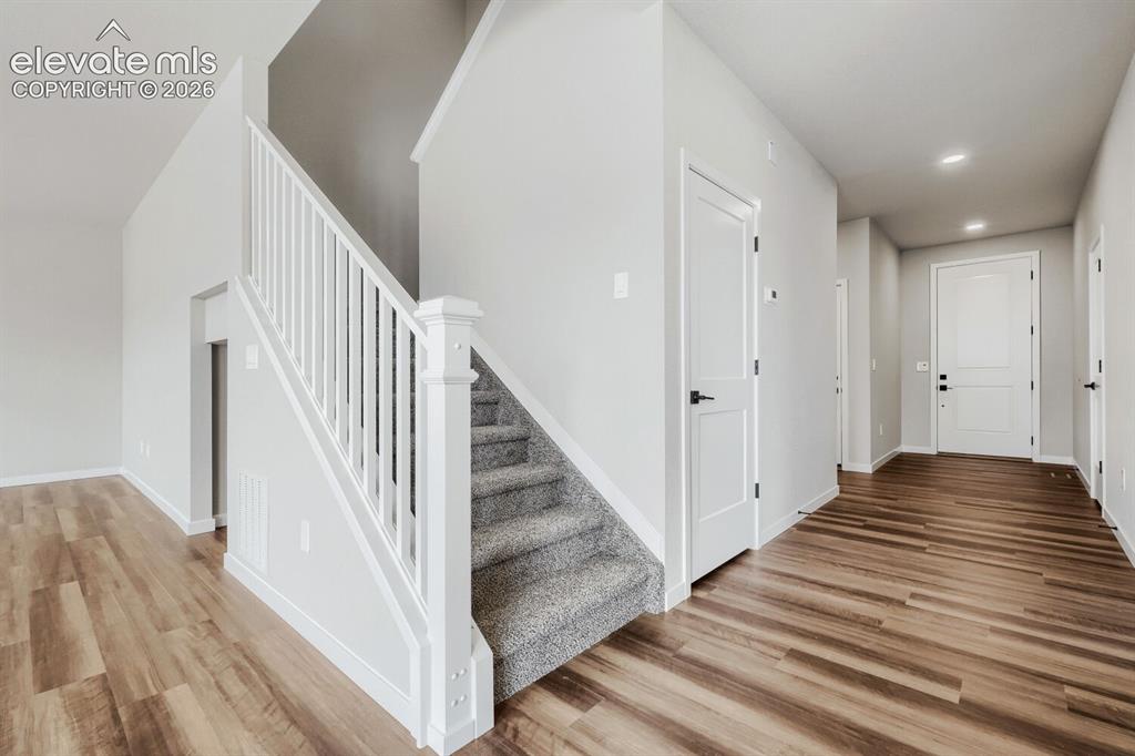 Image 4 of 31: Entrance Foyer