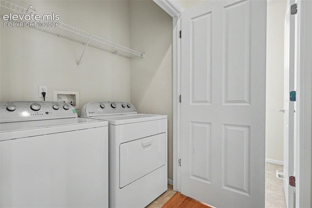 Image 14 of 28: Laundry