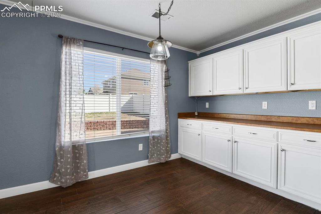 Image 20 of 50: Kitchen