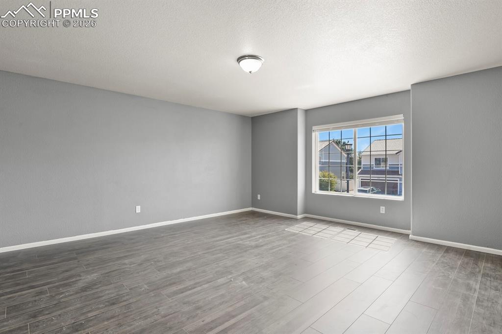 Image 26 of 50: Loft