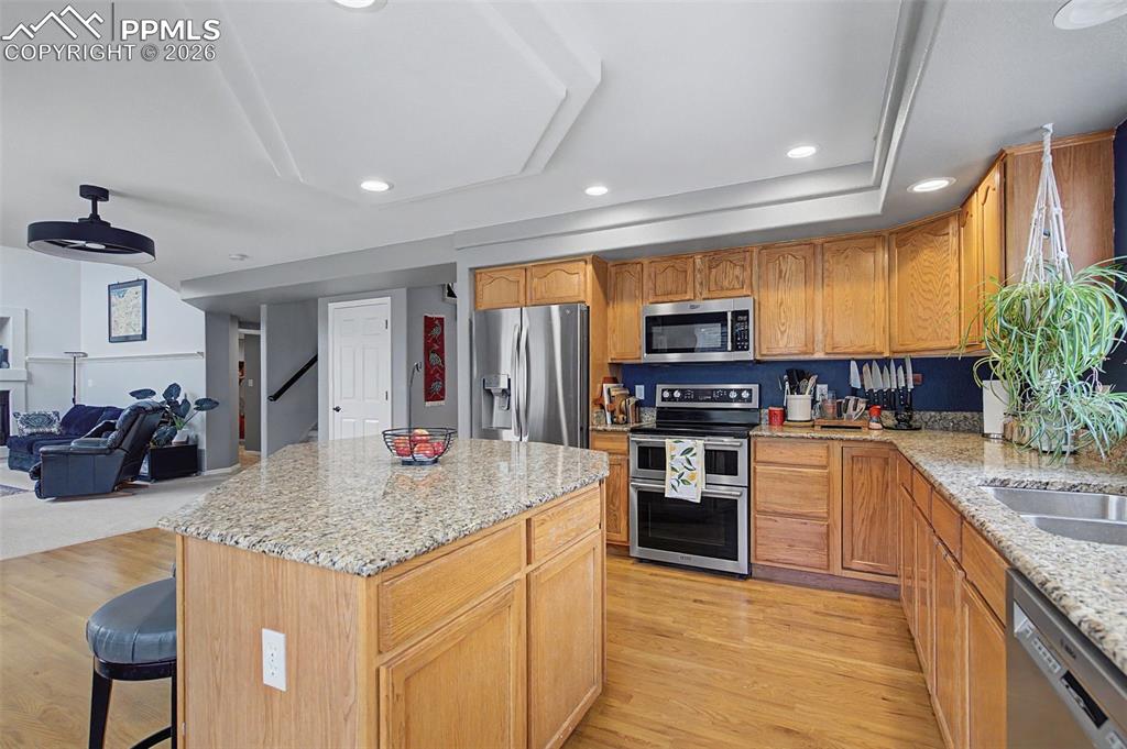 Image 10 of 48: Kitchen