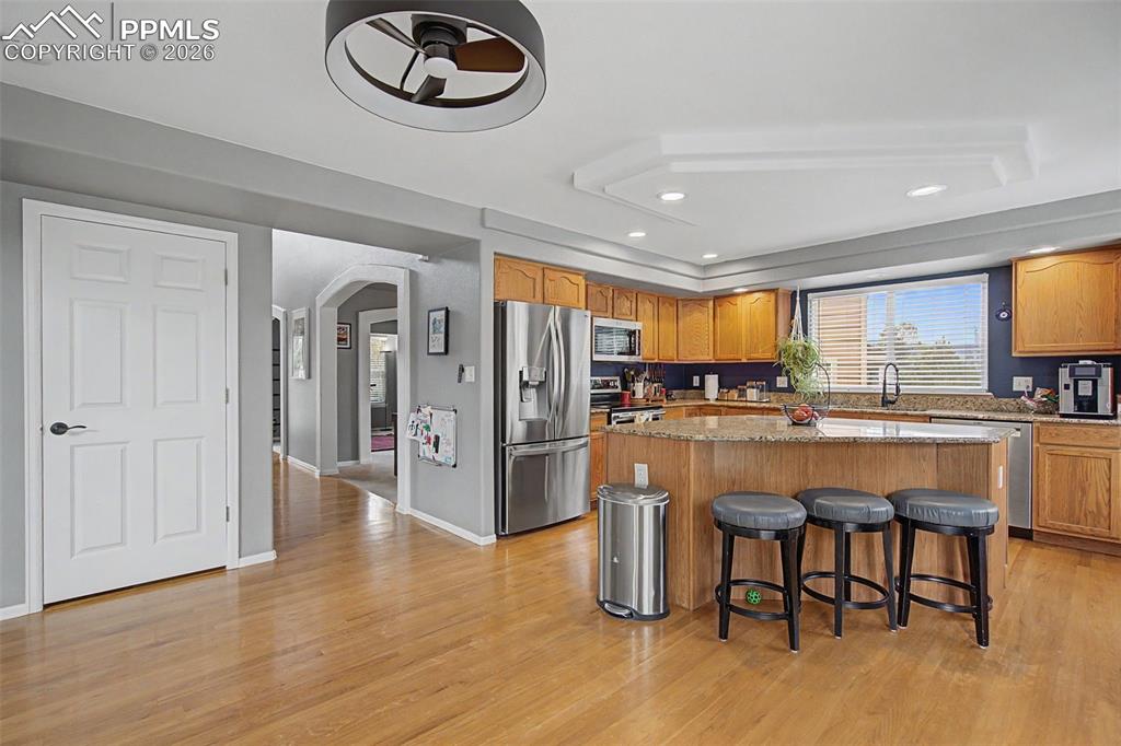Image 7 of 48: Kitchen