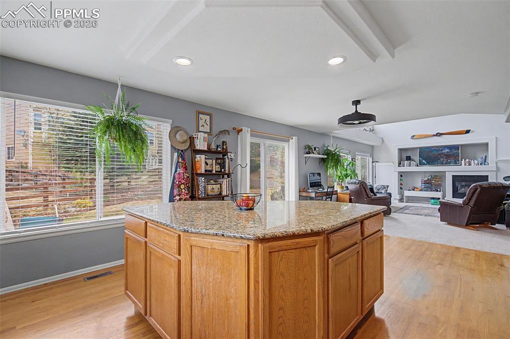 Image 8 of 48: Kitchen