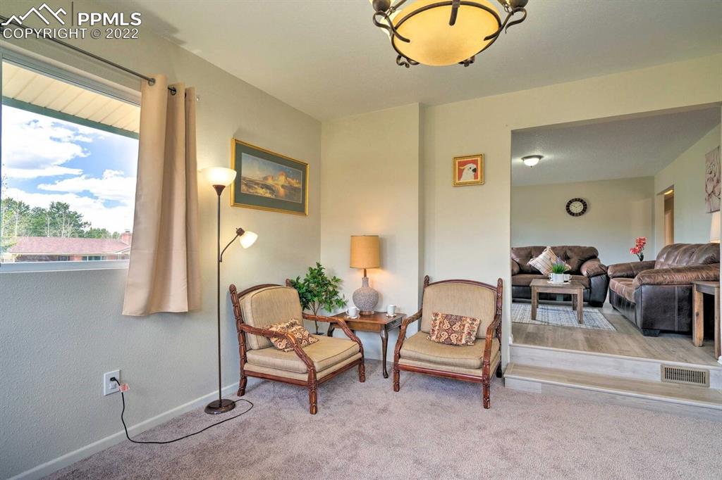 Listing 9752326, Image 4 of 19
