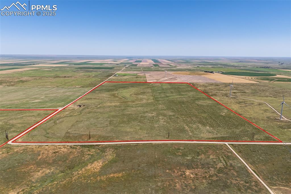 Image 11 of 20: Property lines are approximate and are not a survey