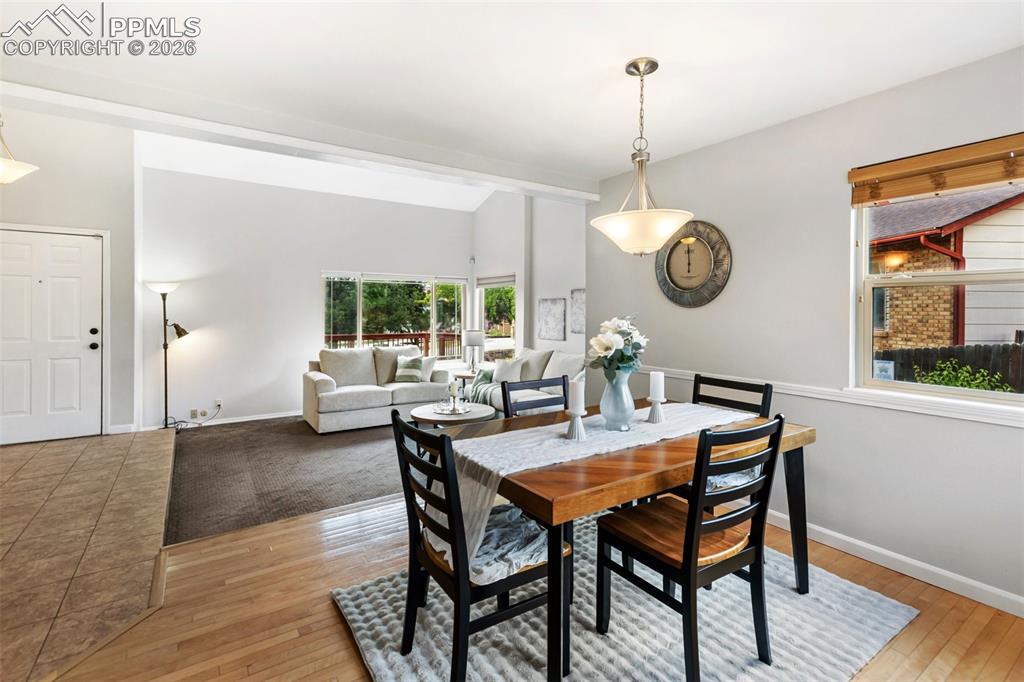 Image 10 of 43: Dining room