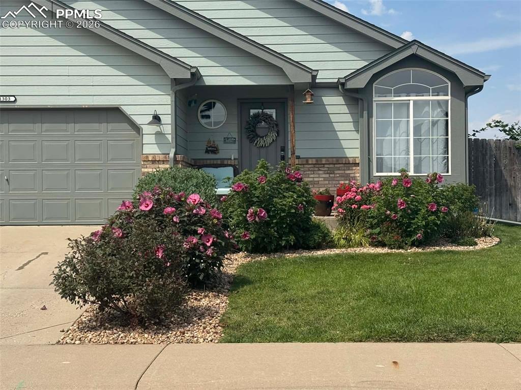 Image 2 of 39: Entry