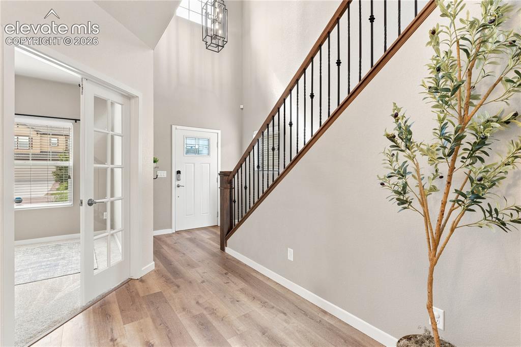 Image 11 of 45: Entry