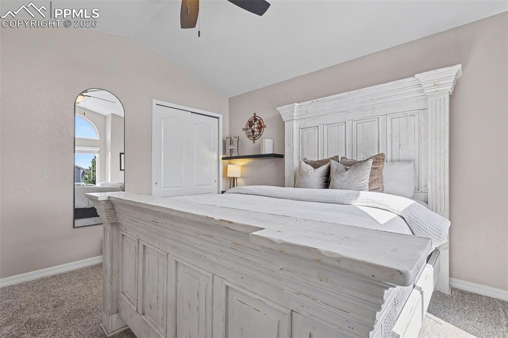 Image 31 of 49: Bedroom