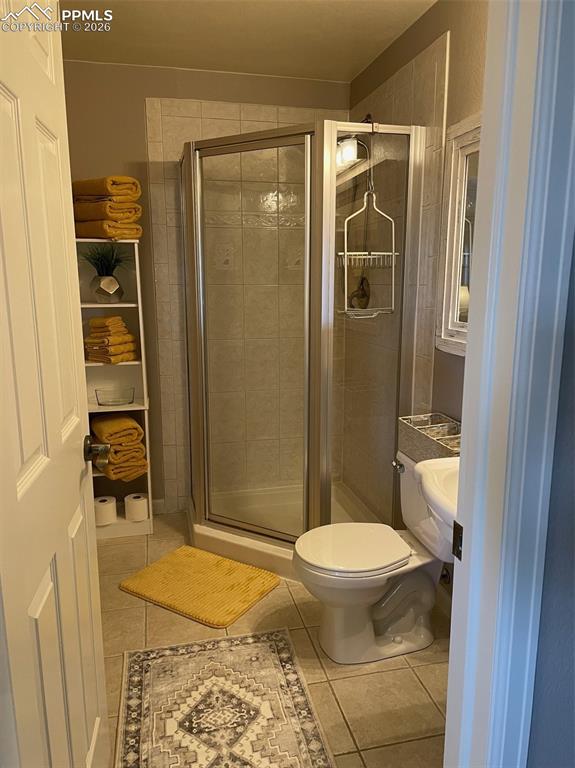 Image 42 of 49: Bathroom