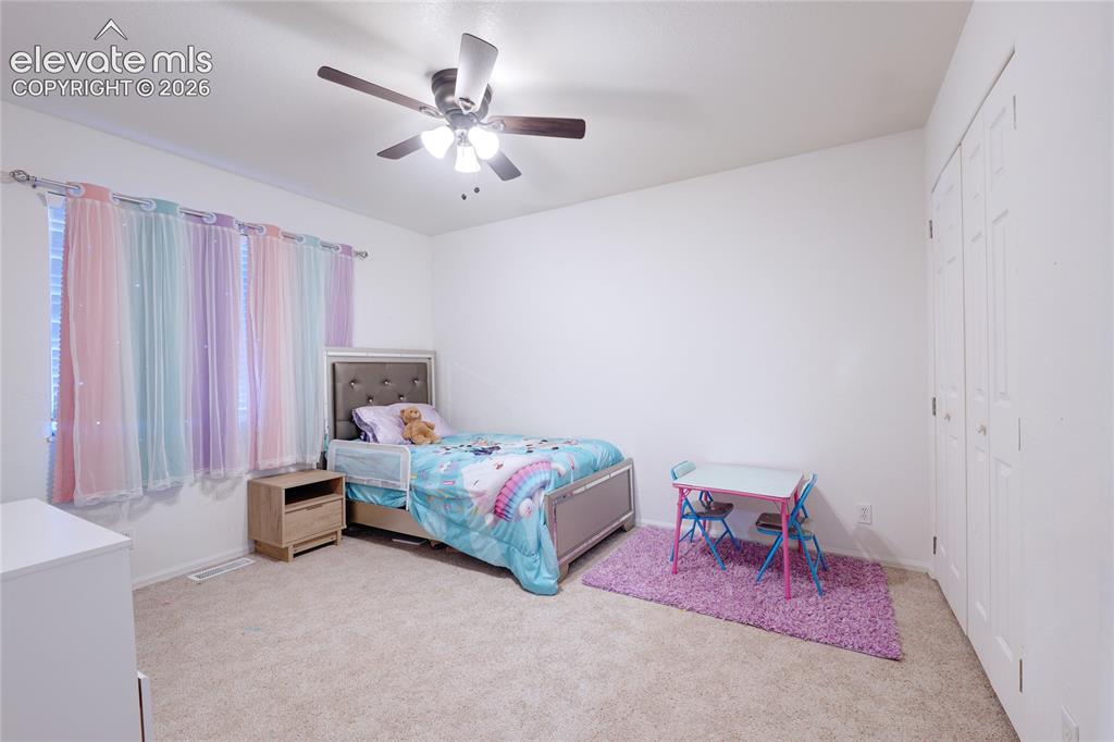 Image 12 of 26: Bedroom