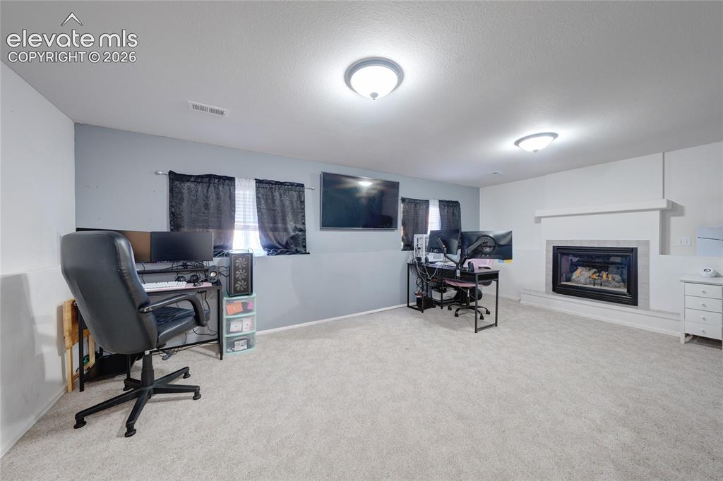 Image 18 of 26: Family Room