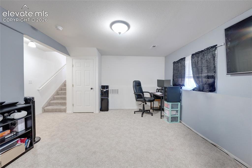 Image 19 of 26: Family Room