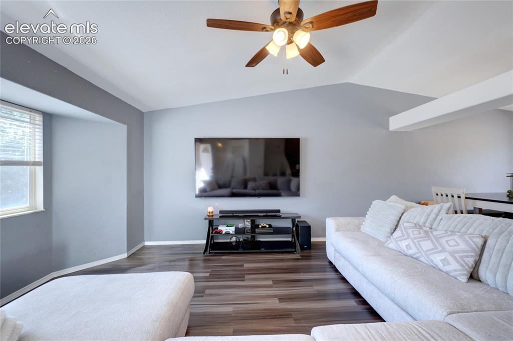 Image 4 of 26: Living Room
