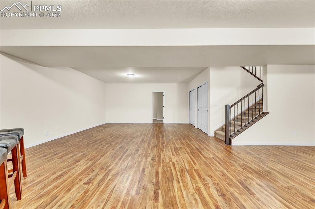 Image 26 of 50: Family Room