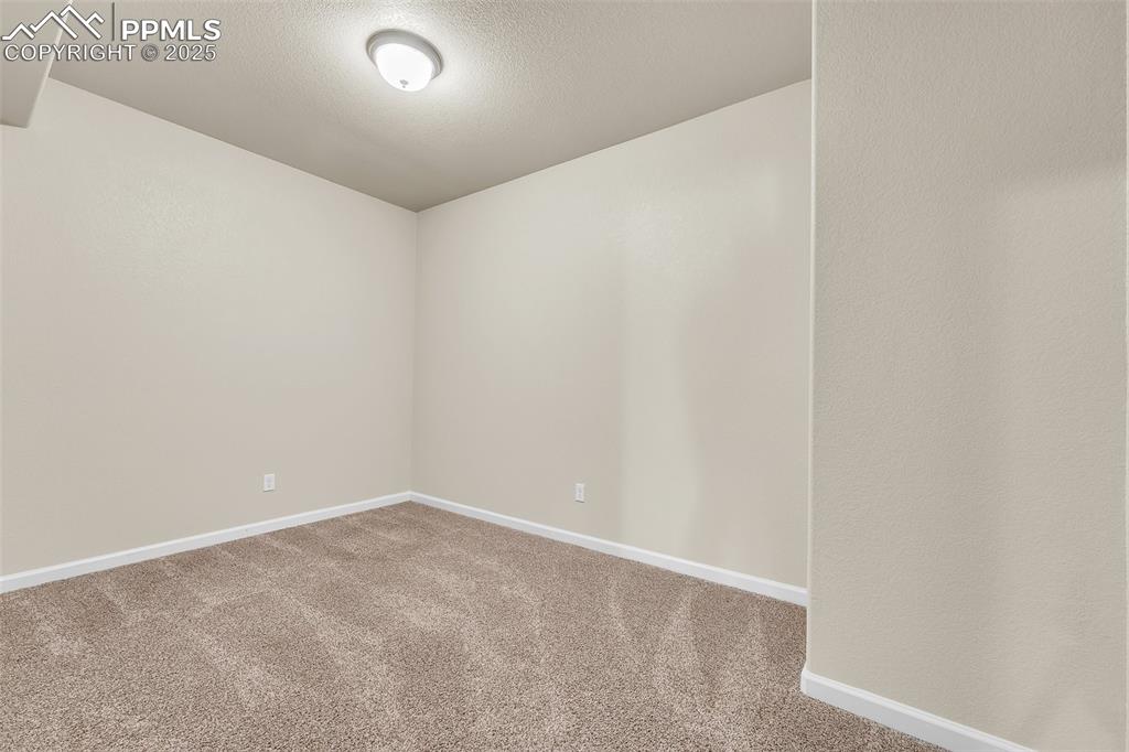 Image 32 of 50: Bonus Room