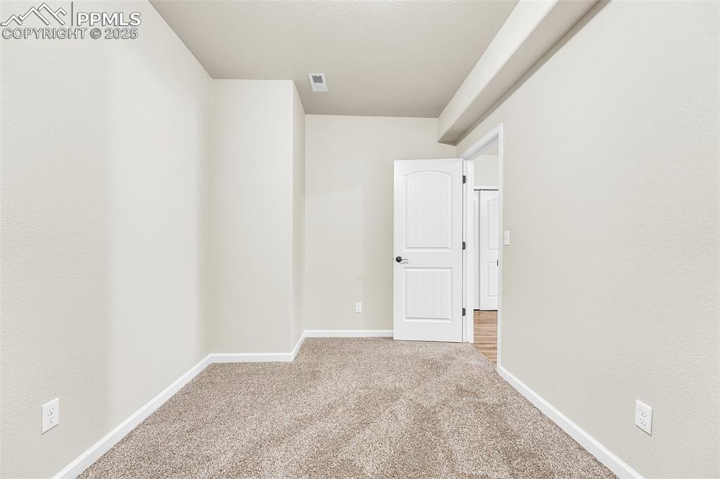 Image 33 of 50: Bonus Room