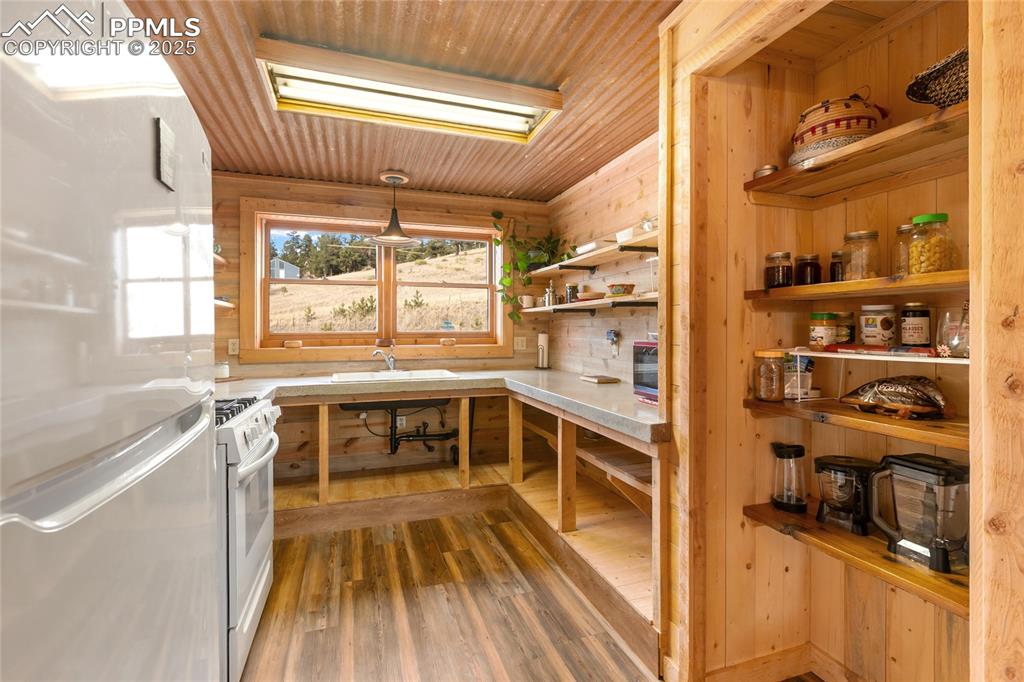 Image 14 of 42: Other