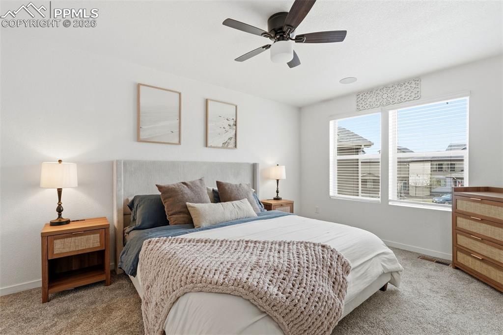 Image 11 of 29: Bedroom