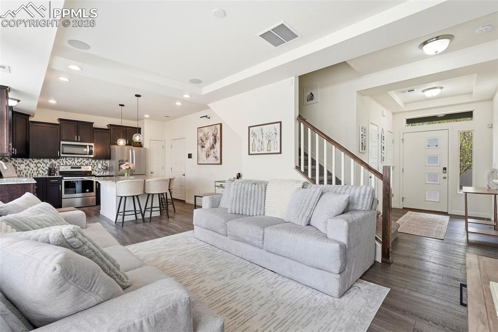 Image 3 of 29: Living Room