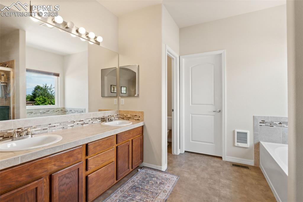Image 16 of 31: Master Bathroom