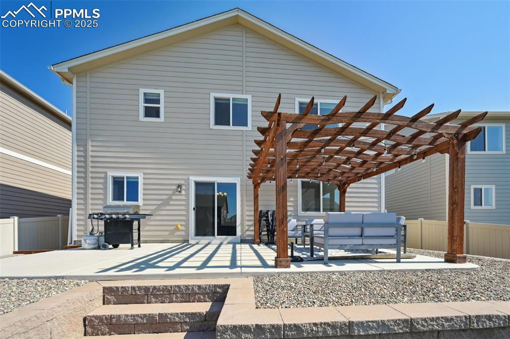 Image 14 of 45: Back of Structure