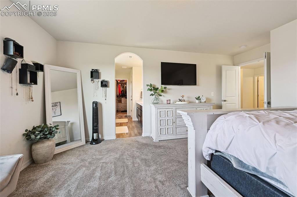 Image 22 of 45: Master Bedroom