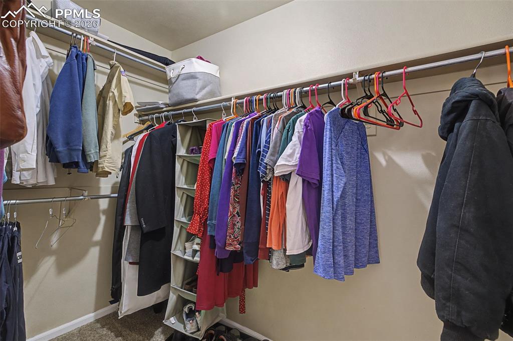 Image 23 of 37: Closet