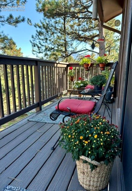 Image 13 of 39: Deck