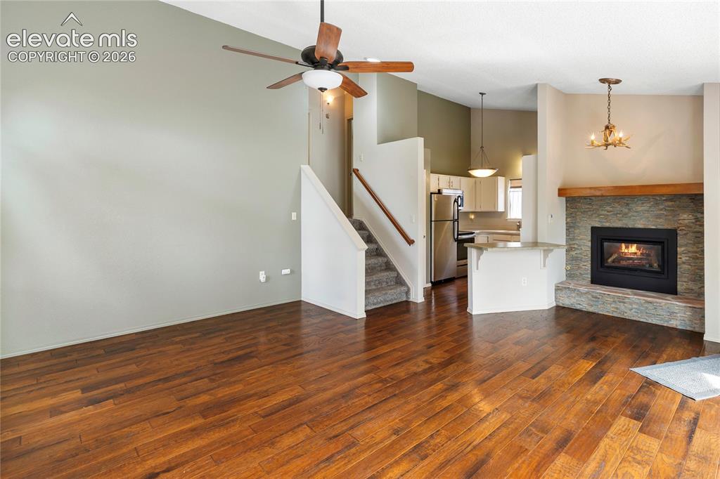 Image 19 of 39: Living Room