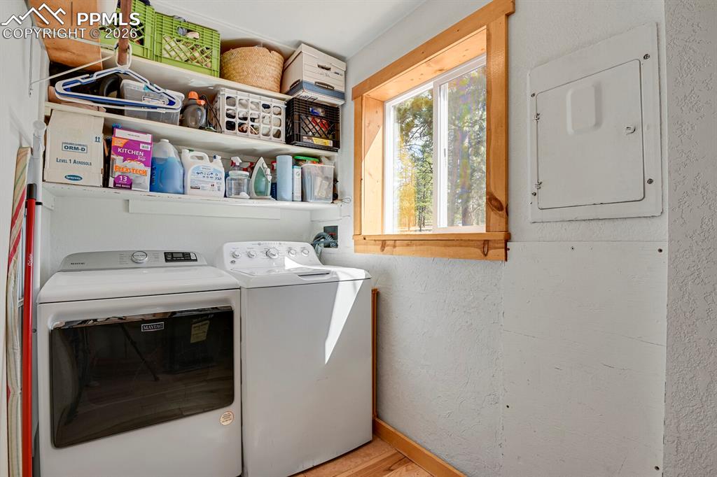 Image 16 of 46: Laundry