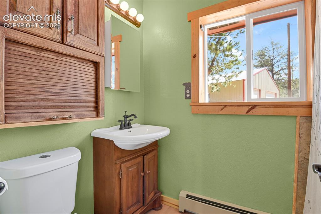 Image 18 of 46: Master Bathroom