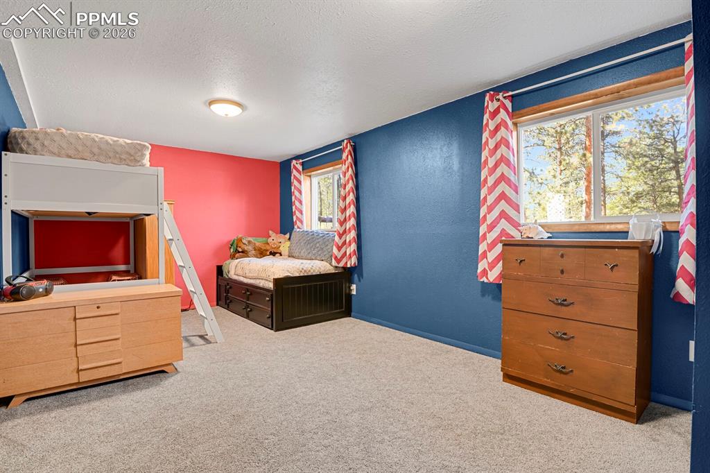 Image 24 of 46: Bedroom