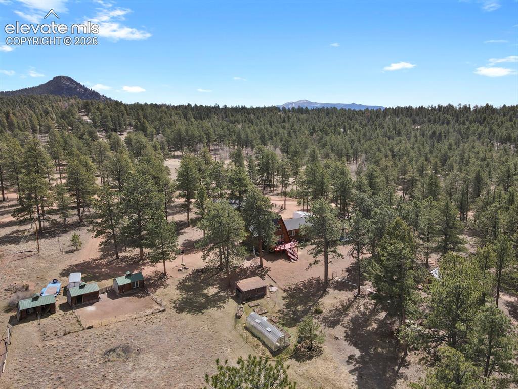 Image 5 of 46: Horse ready property; 3 acres cross-fenced