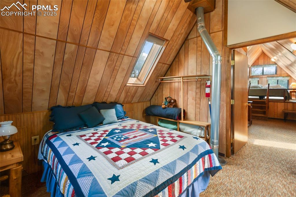 Image 16 of 38: Bedroom