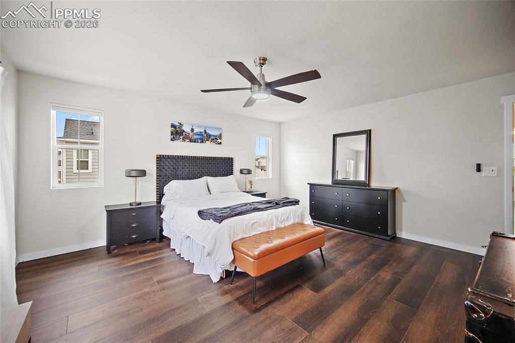 Image 20 of 27: Primary Bedroom