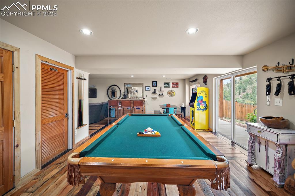 Image 21 of 50: Game Room