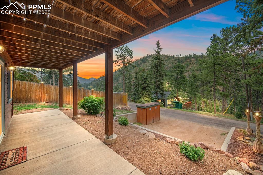 Image 24 of 50: Patio