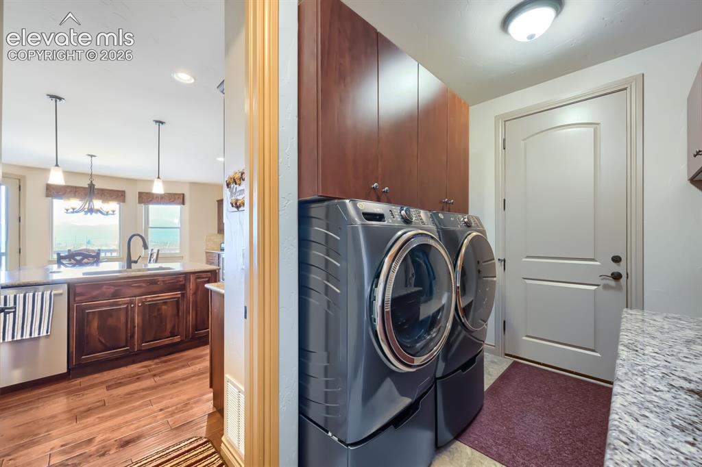 Image 16 of 49: Laundry