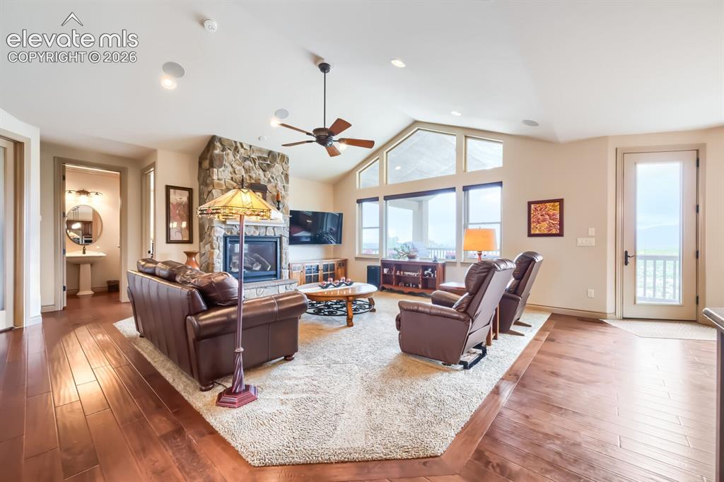 Image 6 of 49: Living Room