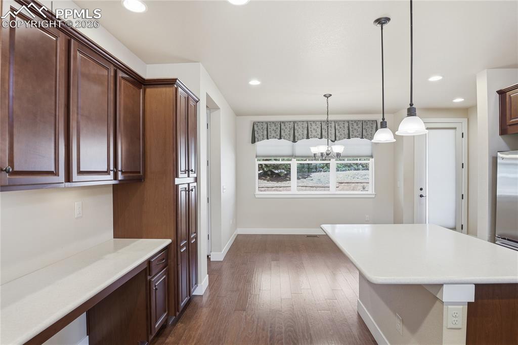 Image 13 of 24: Kitchen